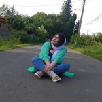 تصویر پروفایل مونا