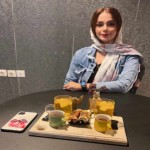 تصویر پروفایل مینا