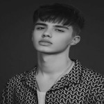 تصویر کاربر با کد 959019