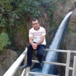 تصویر کاربر با کد 985740