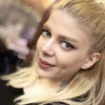 تصویر پروفایل شقایق