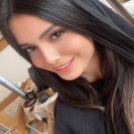 تصویر پروفایل مینا